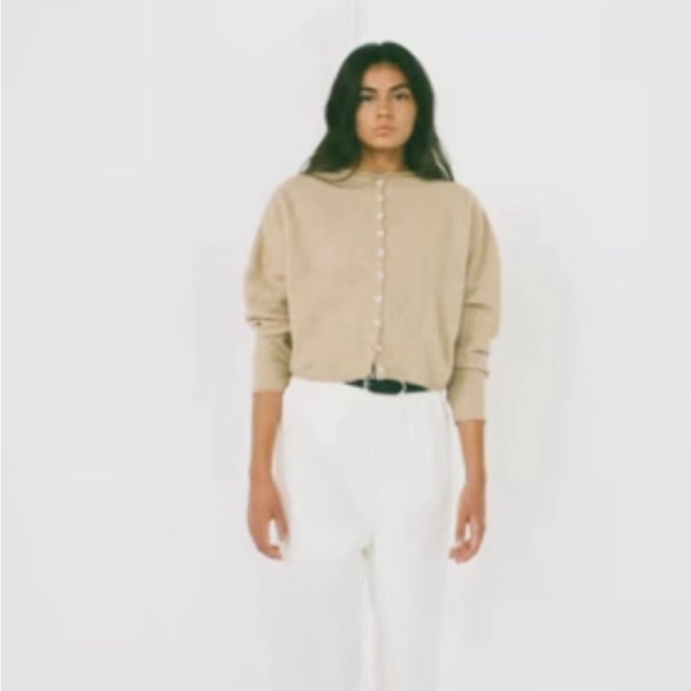 Soft wool Button-Front Sweater Cardigan